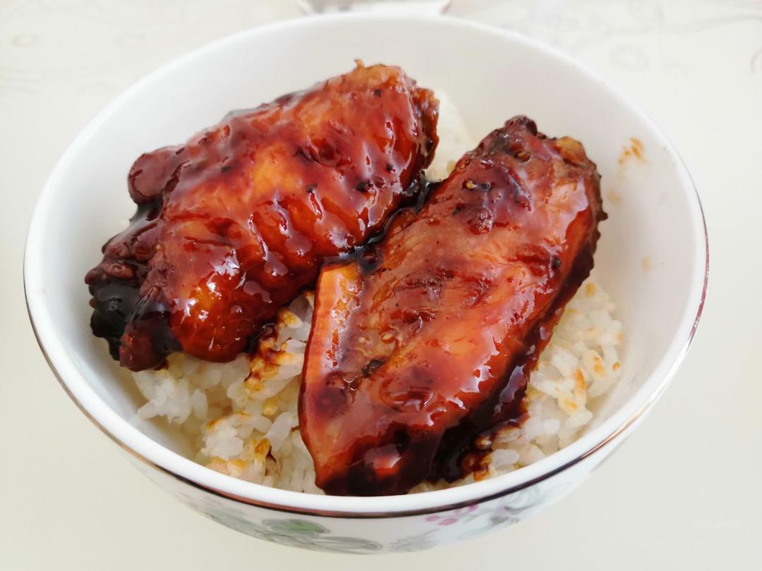 【电饭煲蜜汁鸡翅】