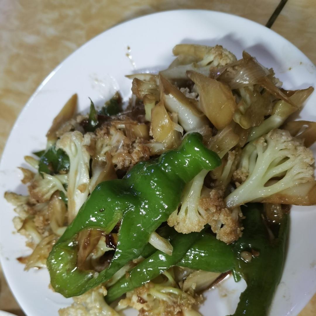 家常素炒菜花，清脆！