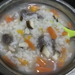 胡萝卜香菇瘦肉粥（宝宝辅食）的做法 步骤7
