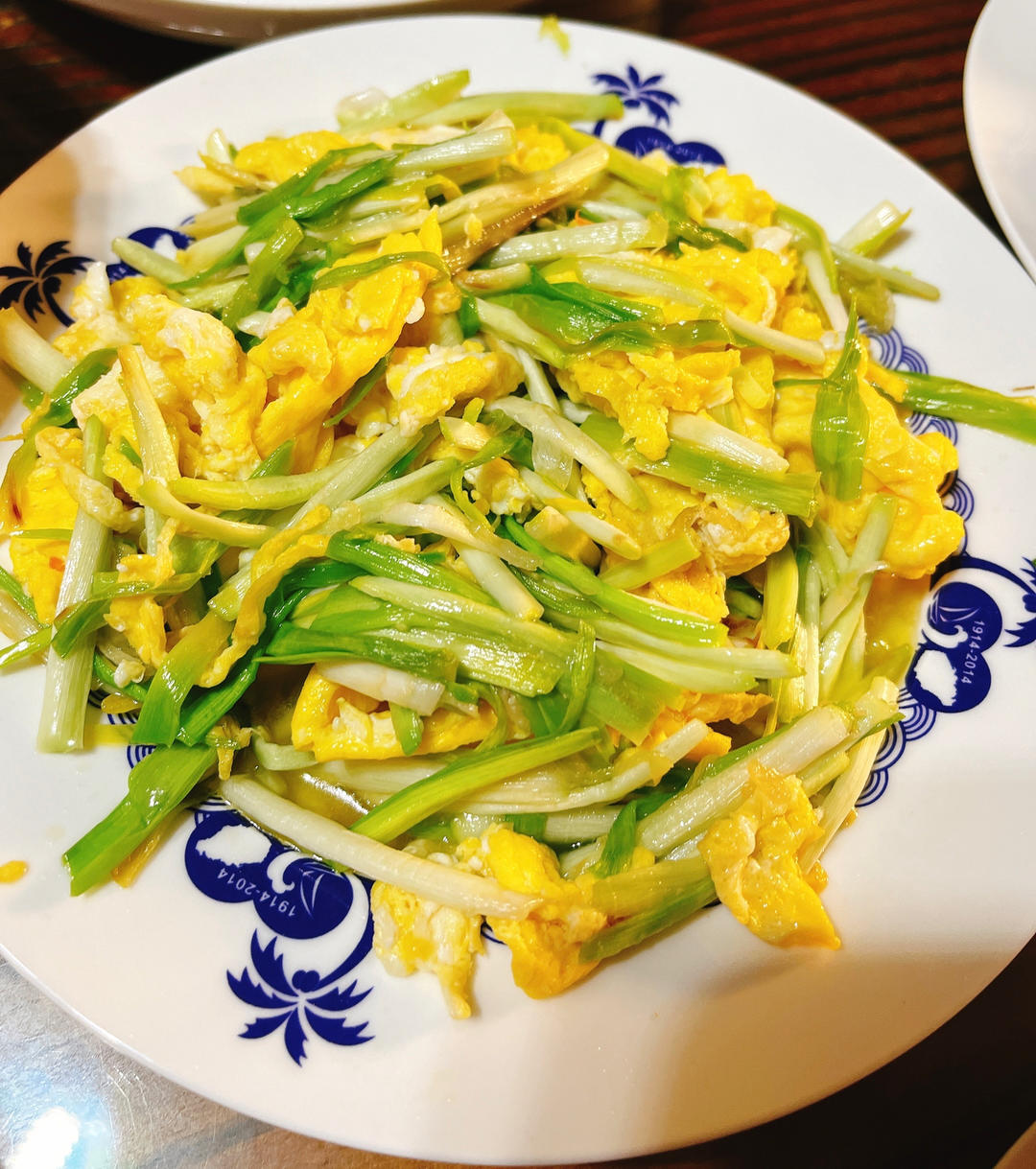 蒜苗炒鸡蛋