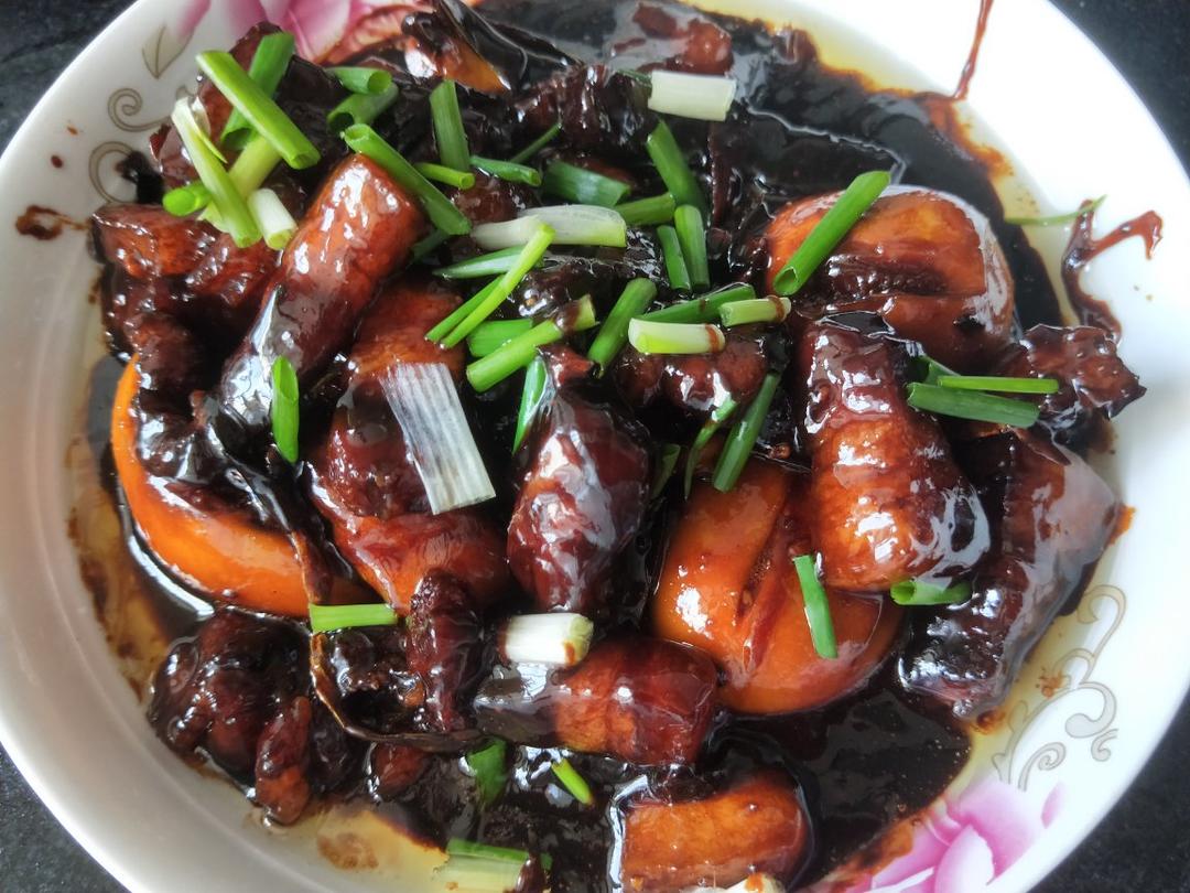 红烧肉烧蛋