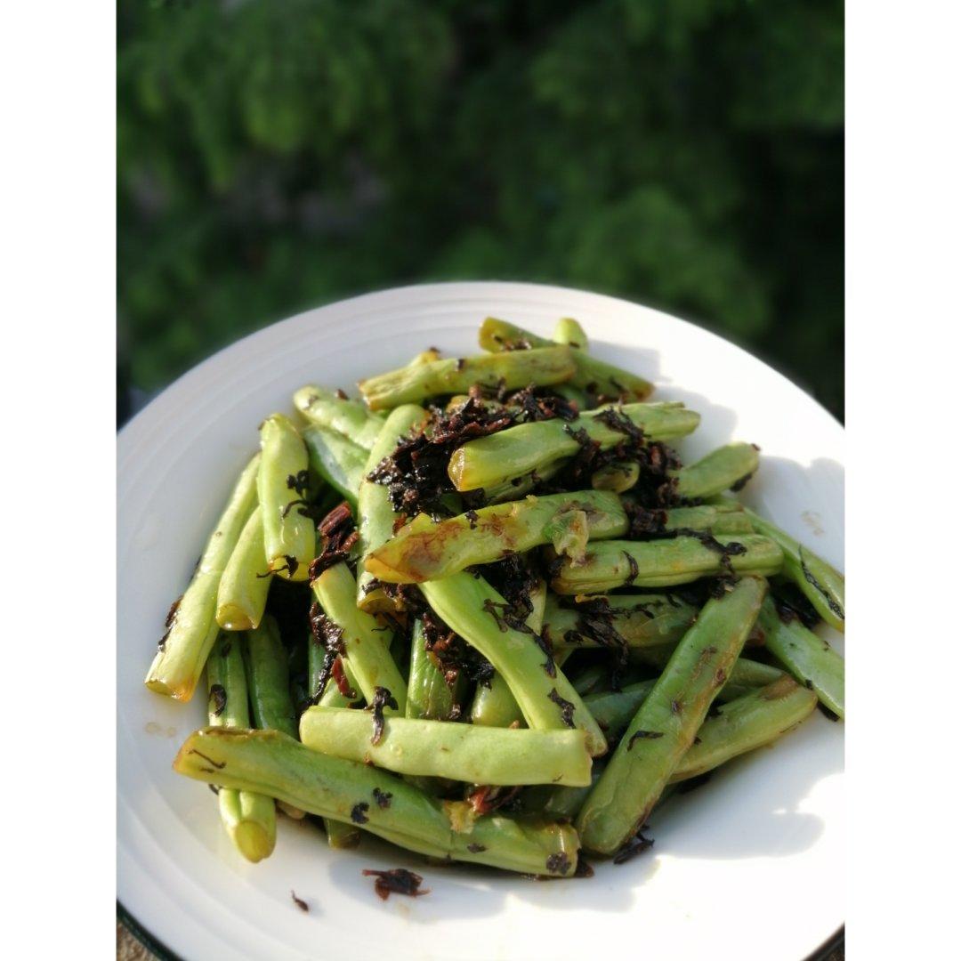 霉干菜来炒豇豆