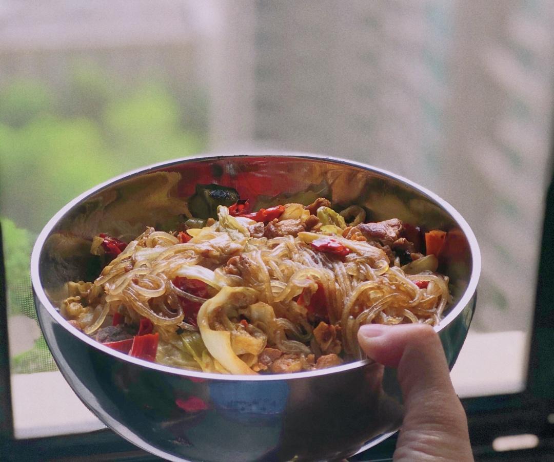 卷心菜炒粉丝 Glass noodles with Cabbage