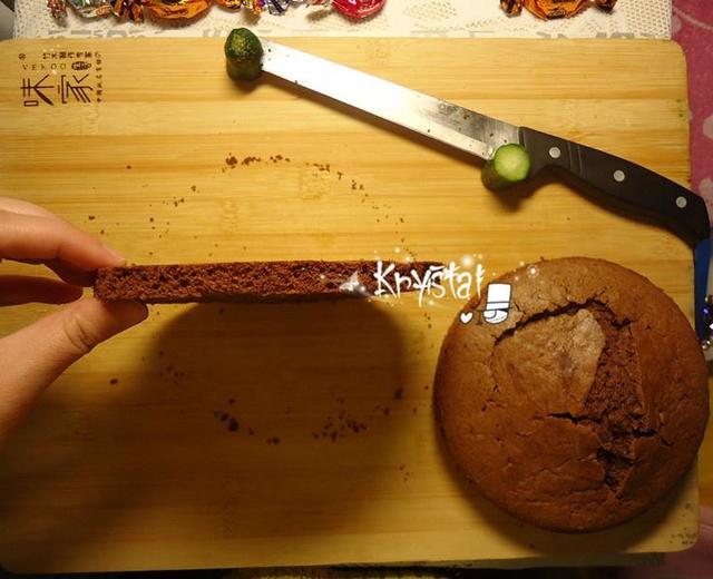 【小窍门】如何切出厚薄均匀的蛋糕片的做法