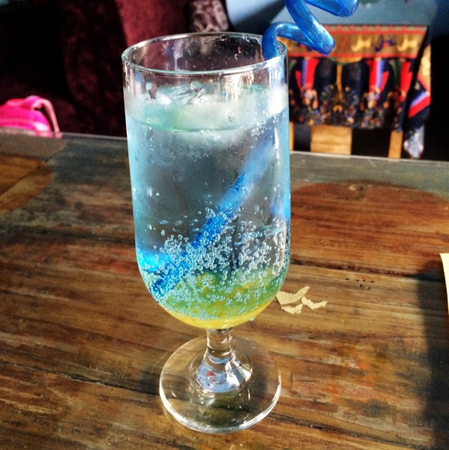 王金秋做的蓝莓水蜜桃冰锐