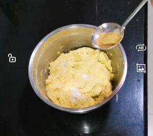 玉米面韭菜饼（瘦身主食）的做法 步骤5