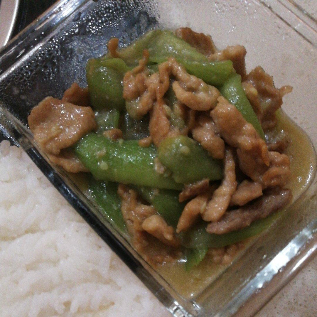丝瓜炒肉
