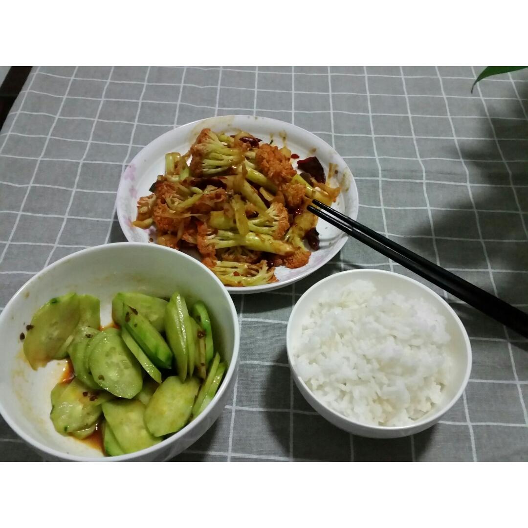 很“浪费”米饭的家常菜之一-------干锅菜花