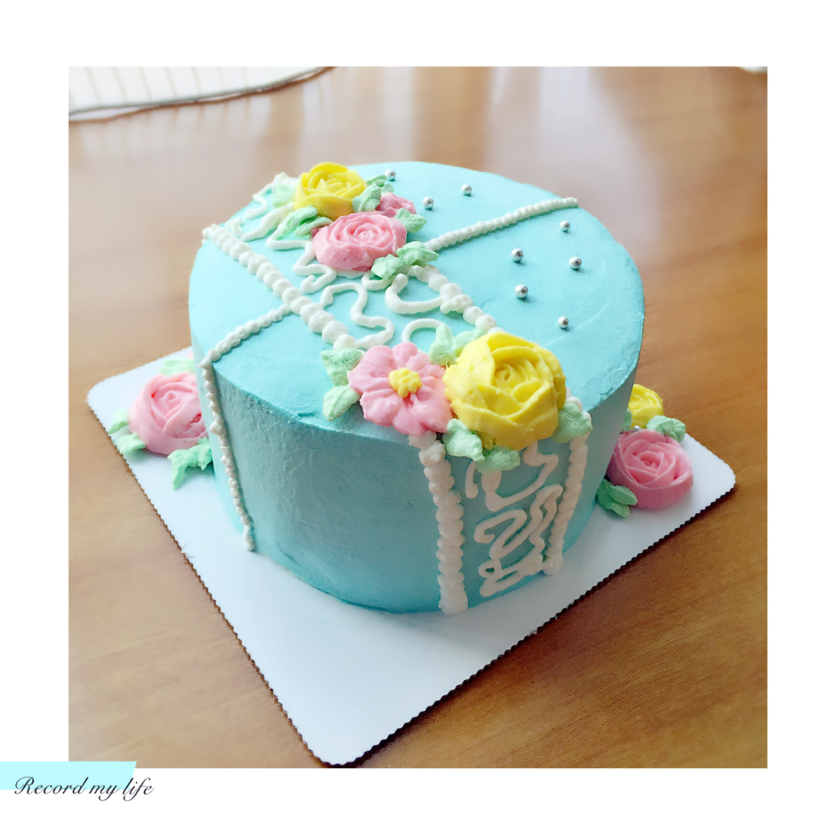 一个可爱的杯子蛋糕君