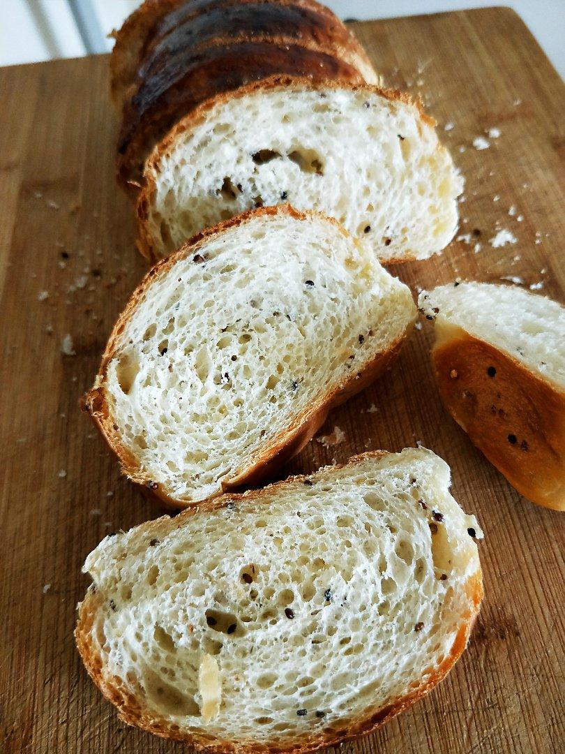 奇亚籽藜麦红糖无油全麦面包