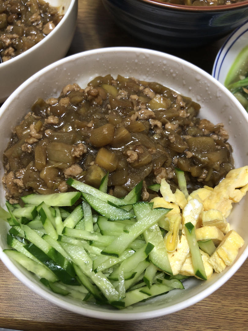 茄子肉末炸酱面