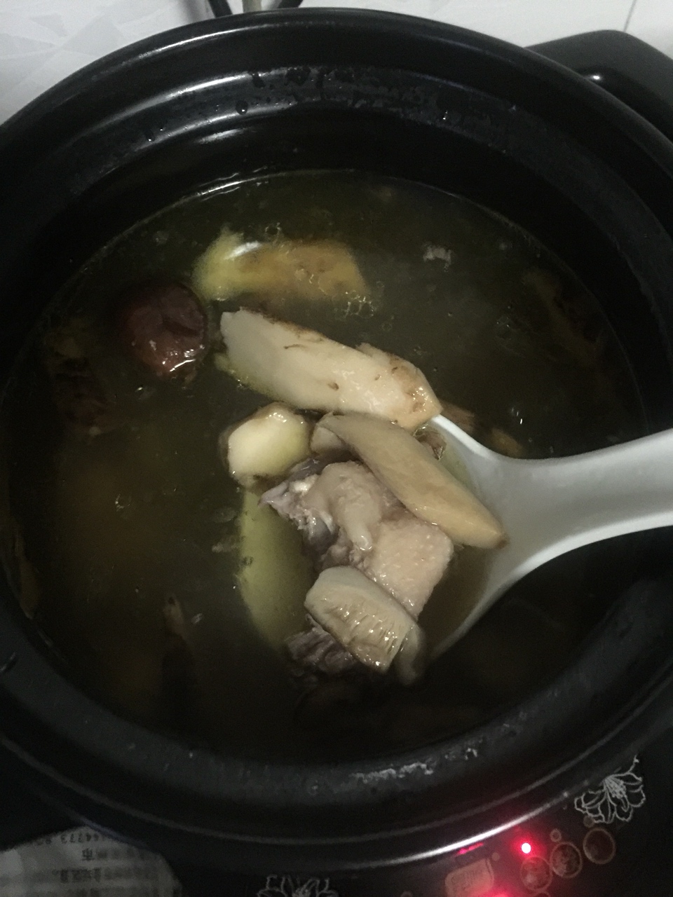 松茸土鸡汤