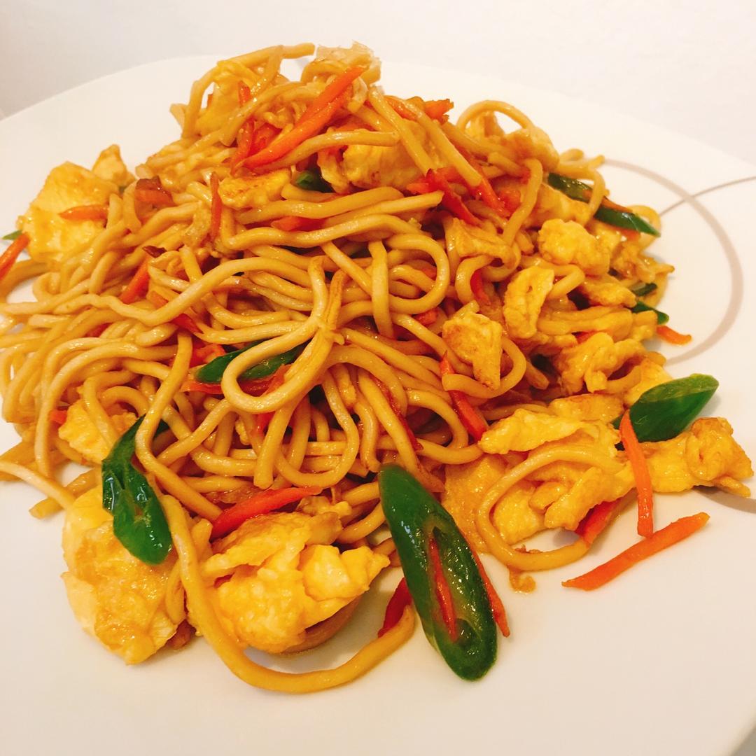 三丝炒面：炒面如何不粘锅