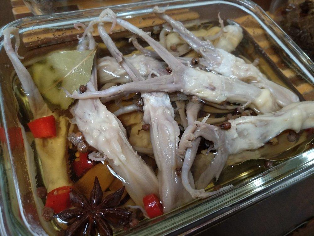 糟卤鸭舌
