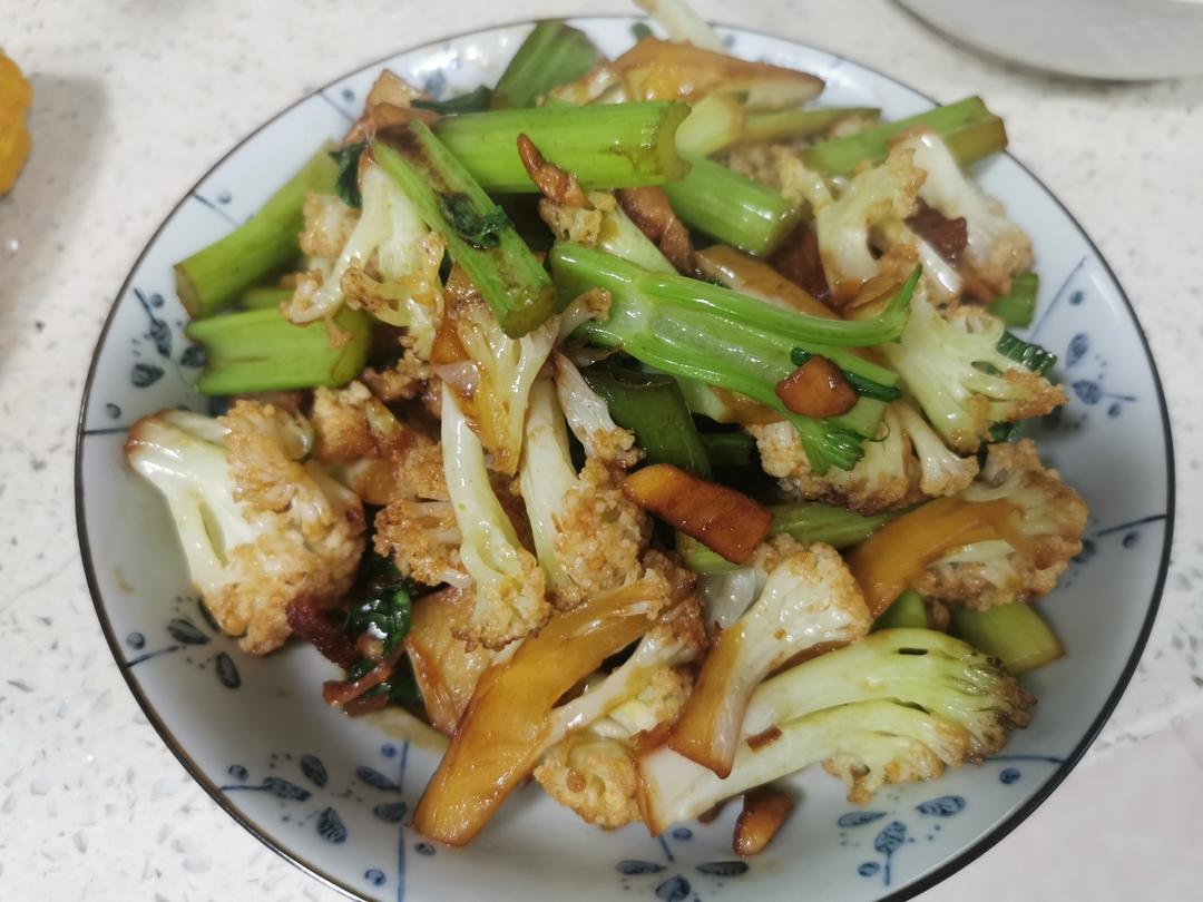 和饭店一个味道的干锅花菜