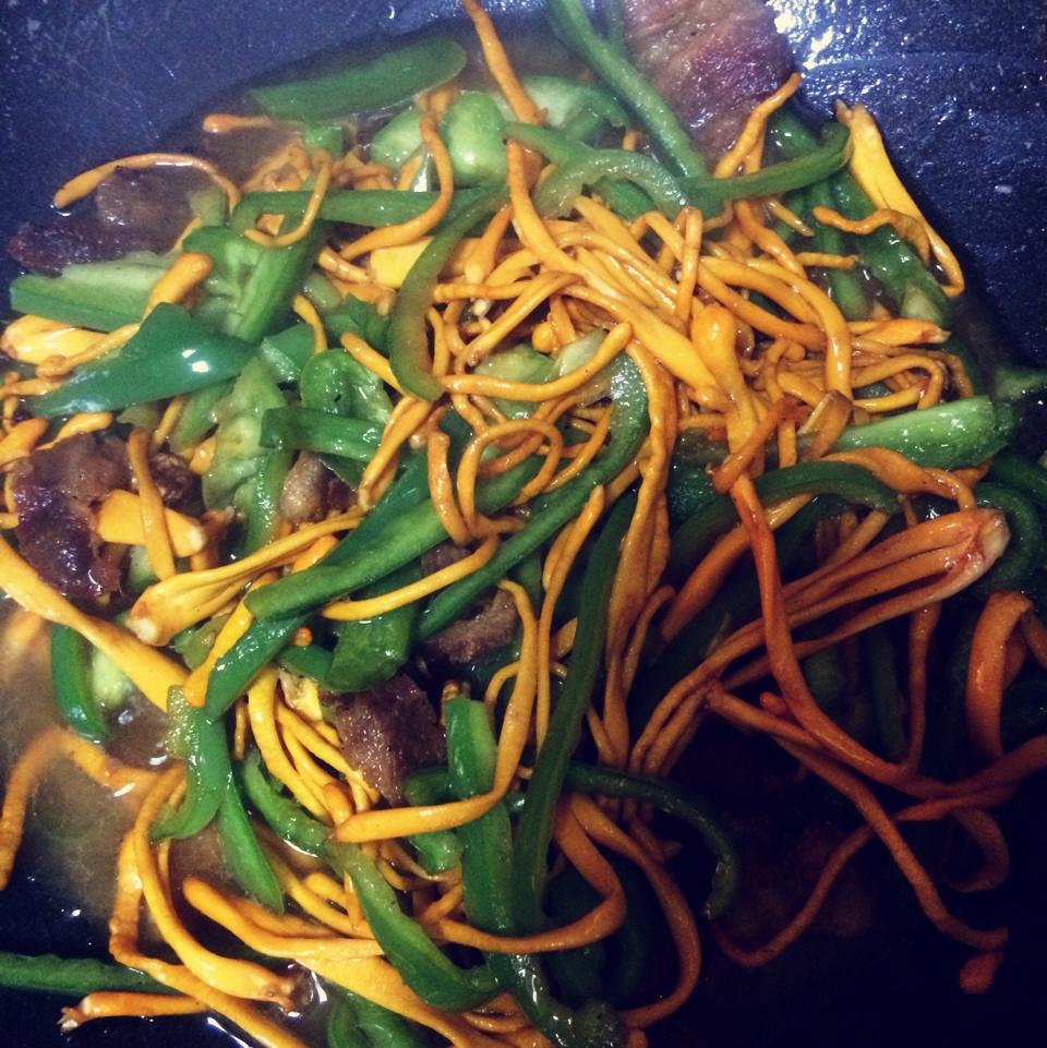 小炒虫草花