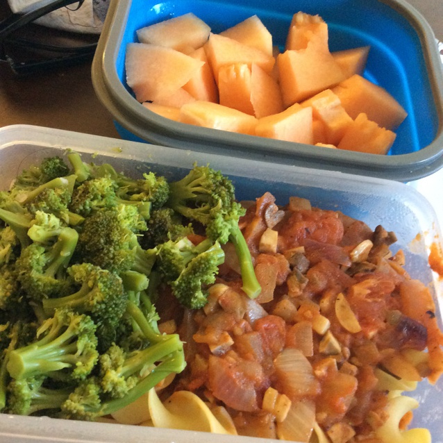 蕃茄蘑菇肉酱意大利面