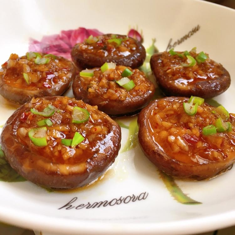 蒜蓉孜然烤香菇