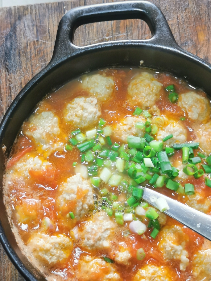 家传浓汤西红柿🍅猪肉丸子汤的做法