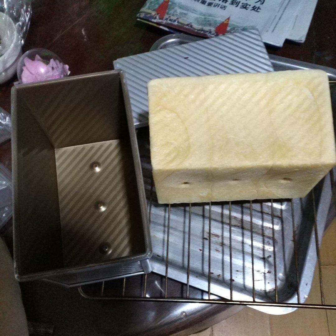 消耗淡奶油利器——恰好的淡奶油吐司