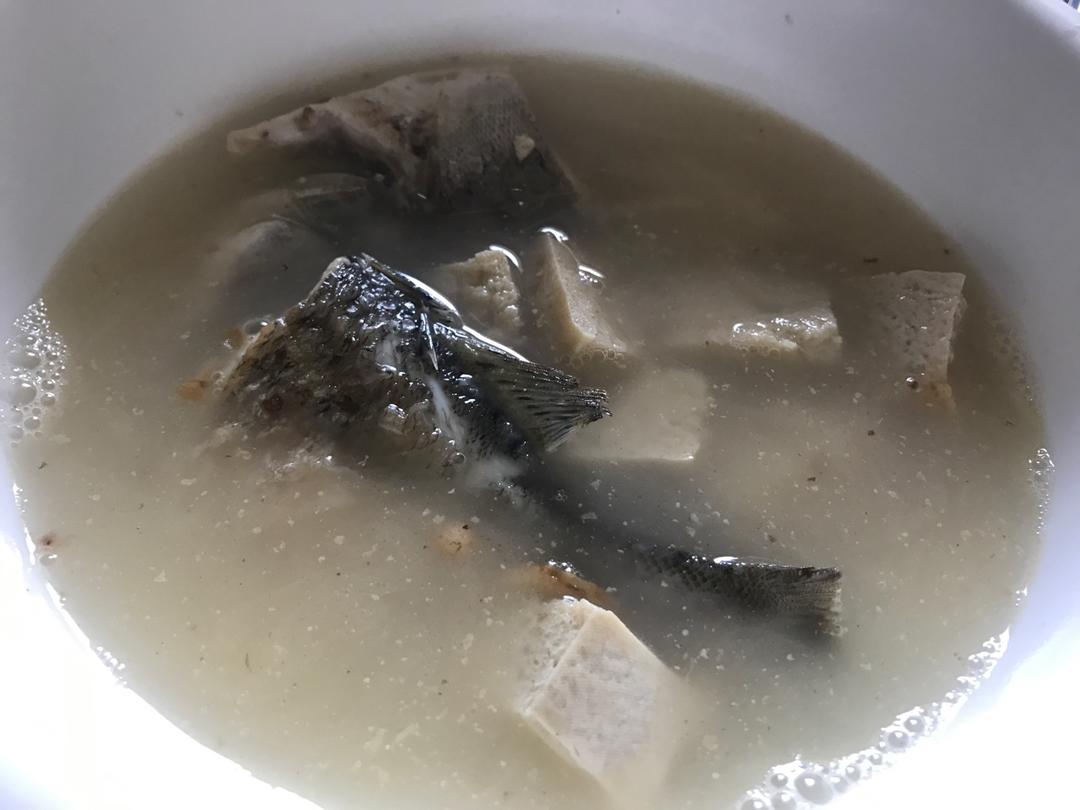 鱼头豆腐汤