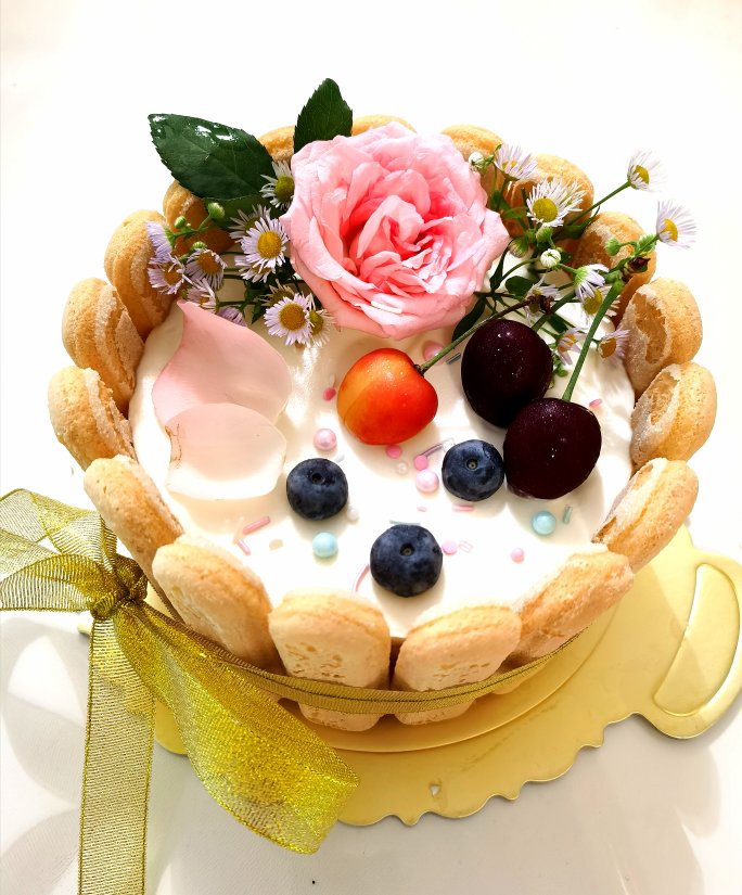 生日蛋糕教程【威化饼干围边】