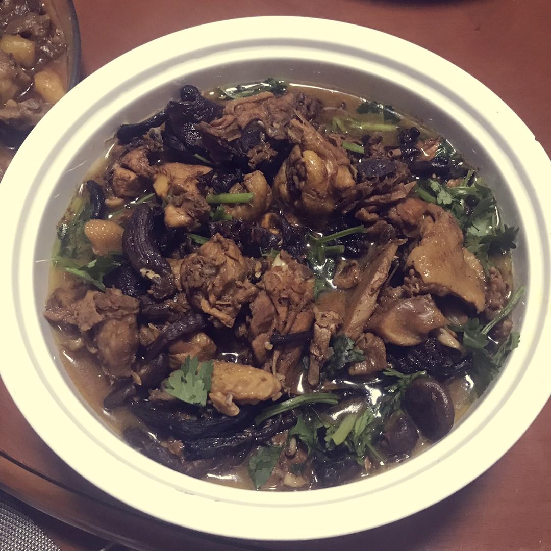 小鸡炖蘑菇