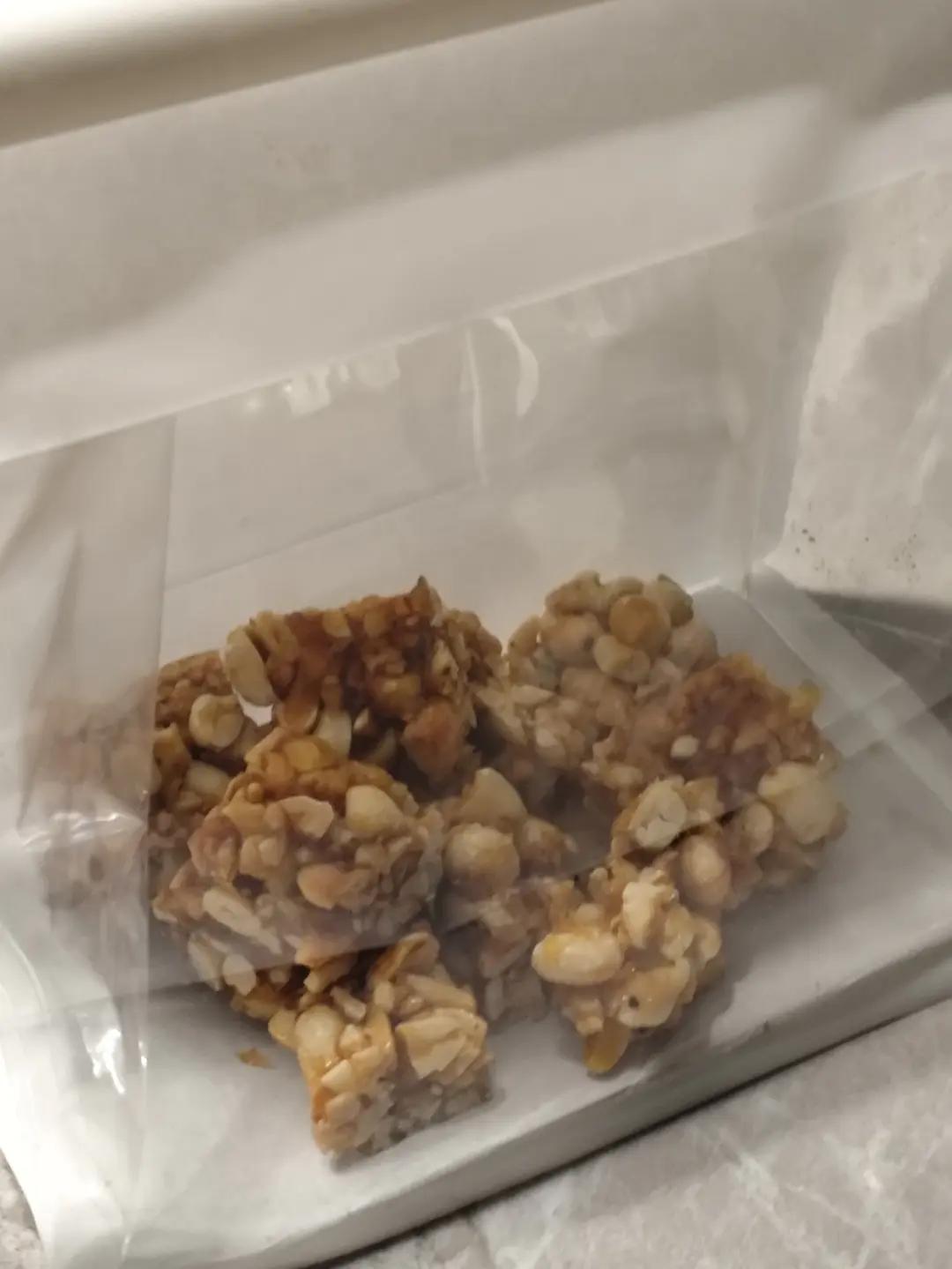 自制花生酥糖~酥脆香甜不粘牙