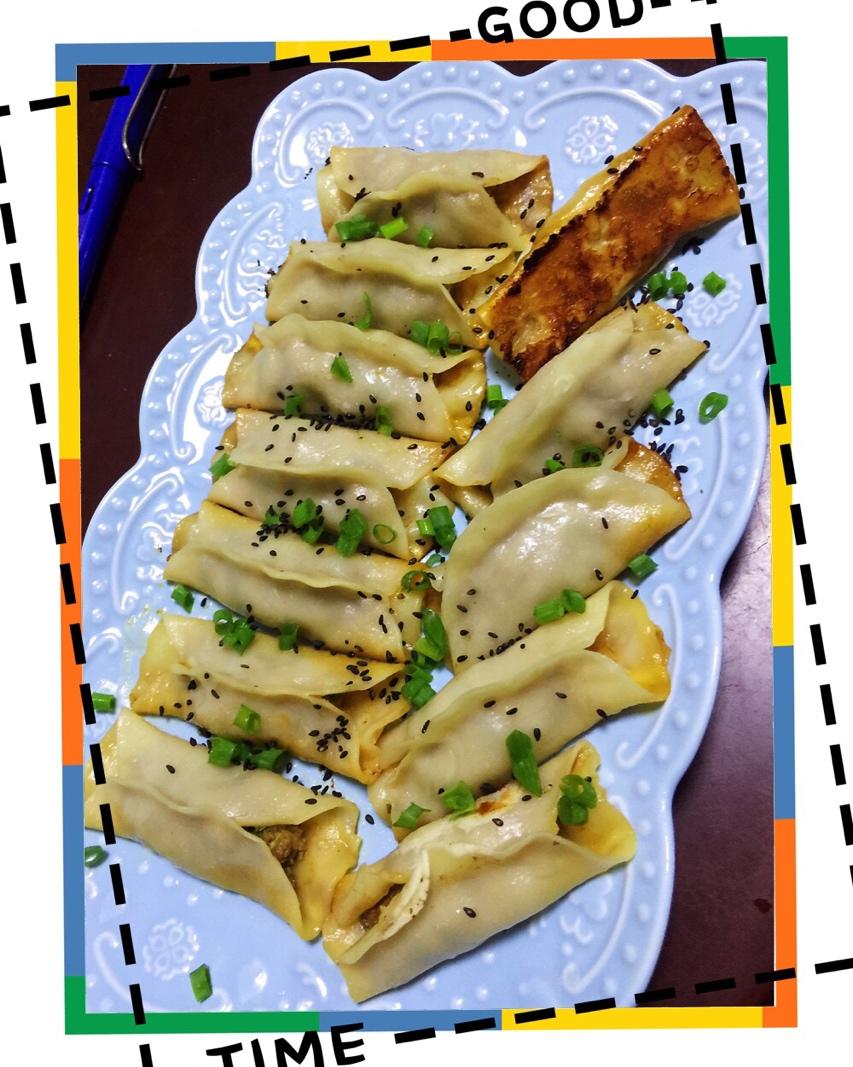 详解最好吃的外焦里嫩牛肉锅贴