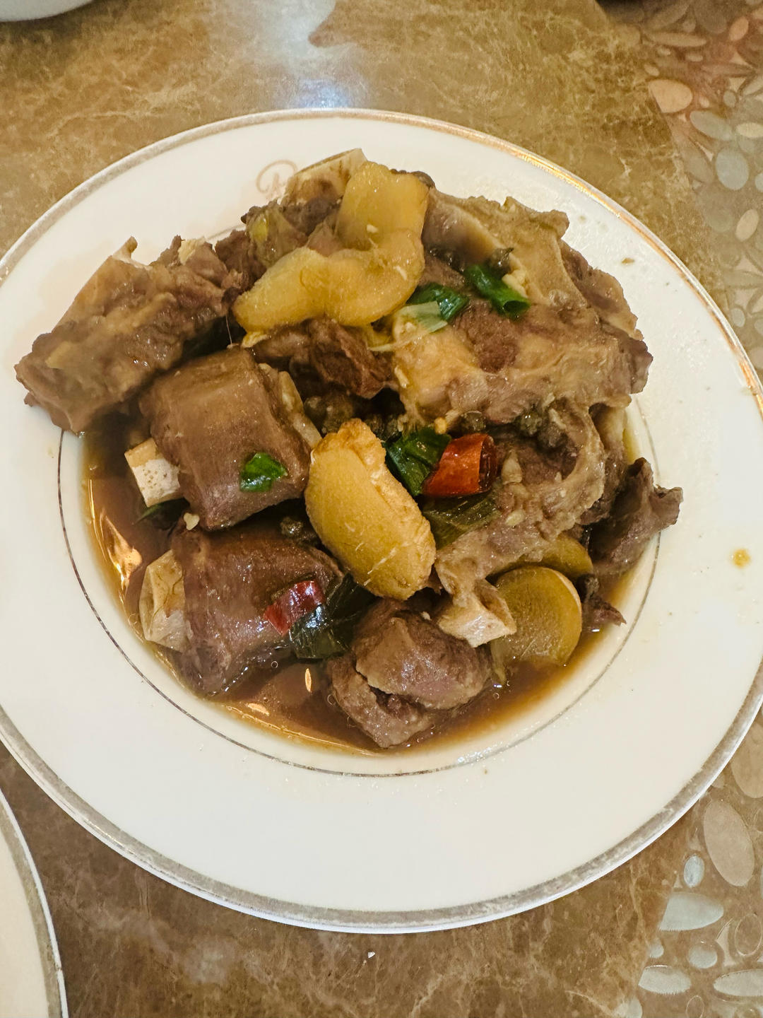 红烧牛尾
