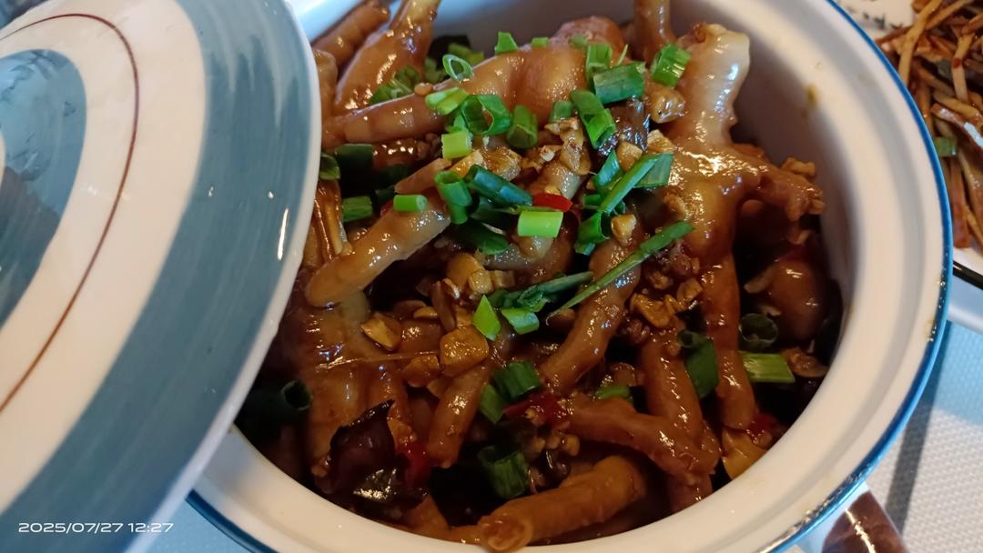 稀溜耙鸡脚