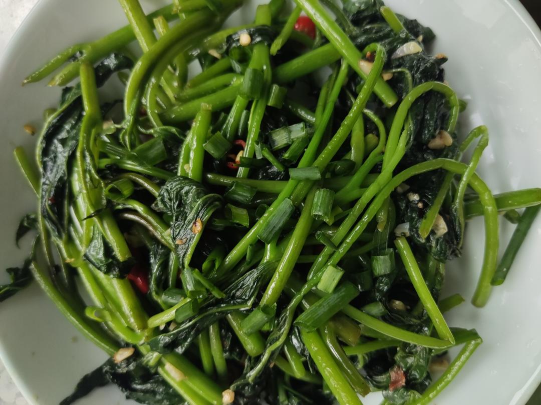 超快手贼下饭的蒜蓉红苕尖