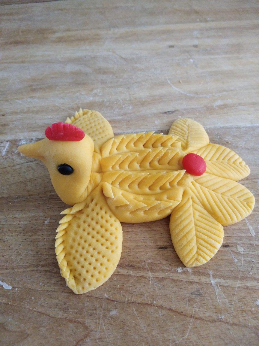 快乐3651314做的孔雀开屏馒头