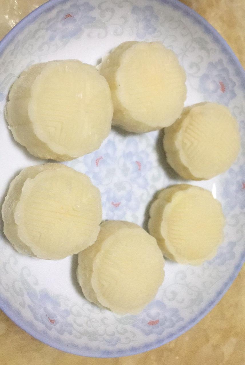 芝士奶黄冰皮月饼