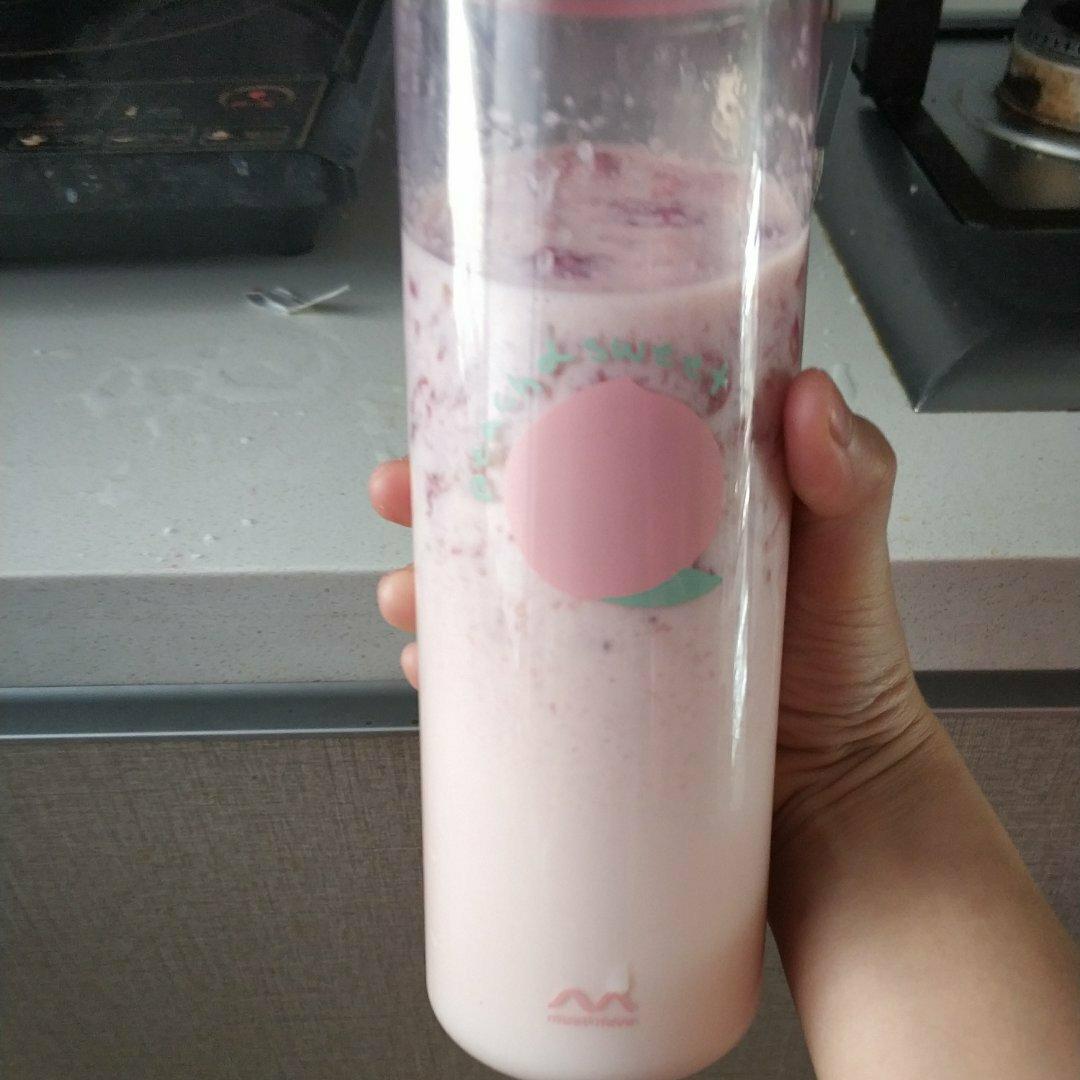 草莓真果粒（草莓牛奶）