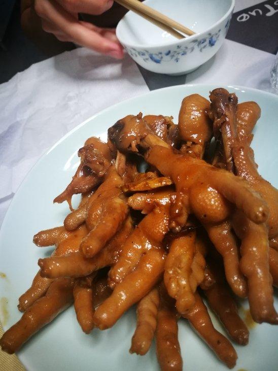 红烧鸡爪