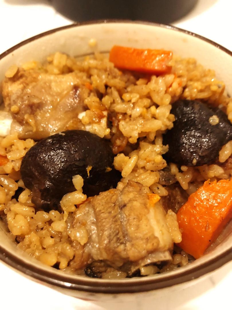 喷香排骨焖饭（爆好吃）