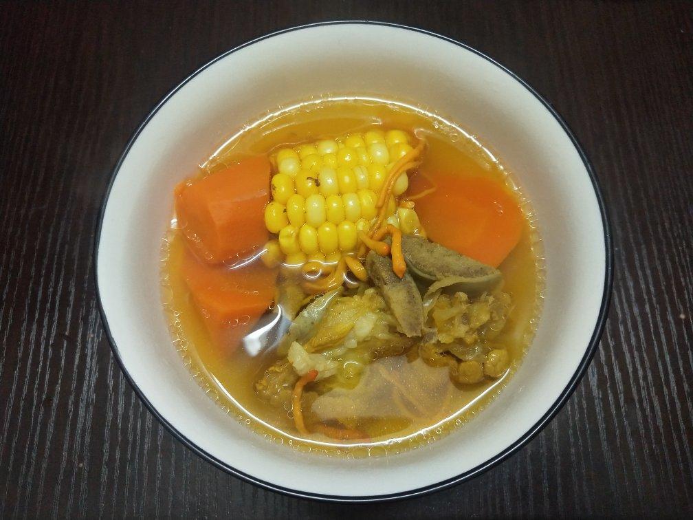 虫草花玉米排骨汤