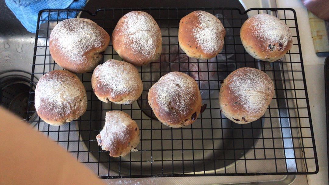 100%全麦黑芝麻餐包（一次发酵）