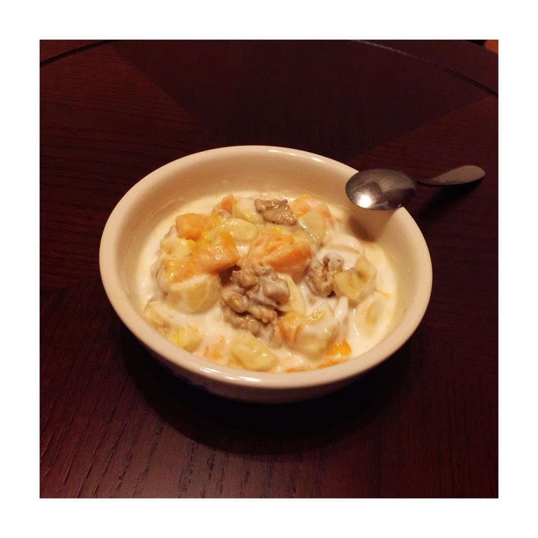 超易做又美味的杂果沙津