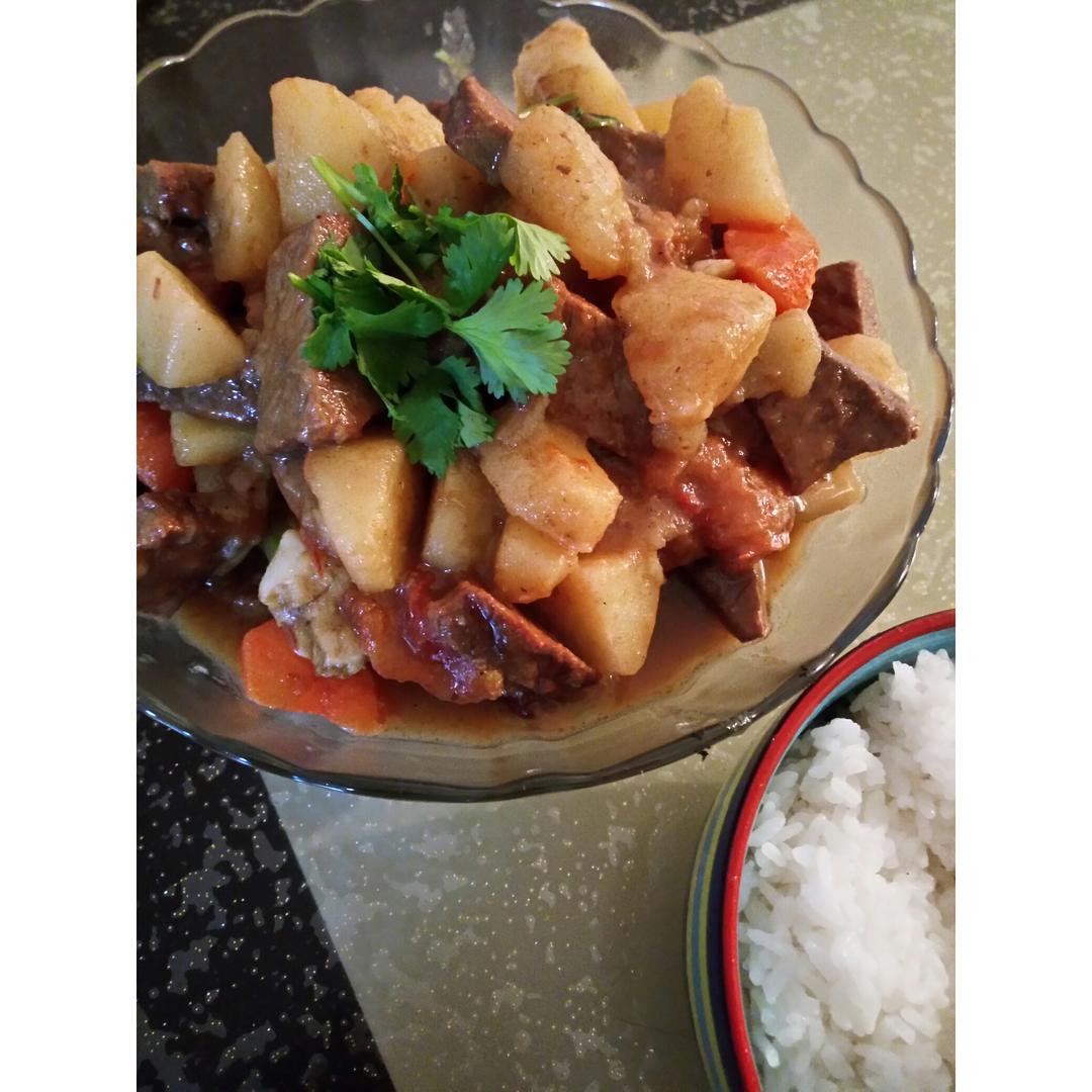 牛肉炖土豆