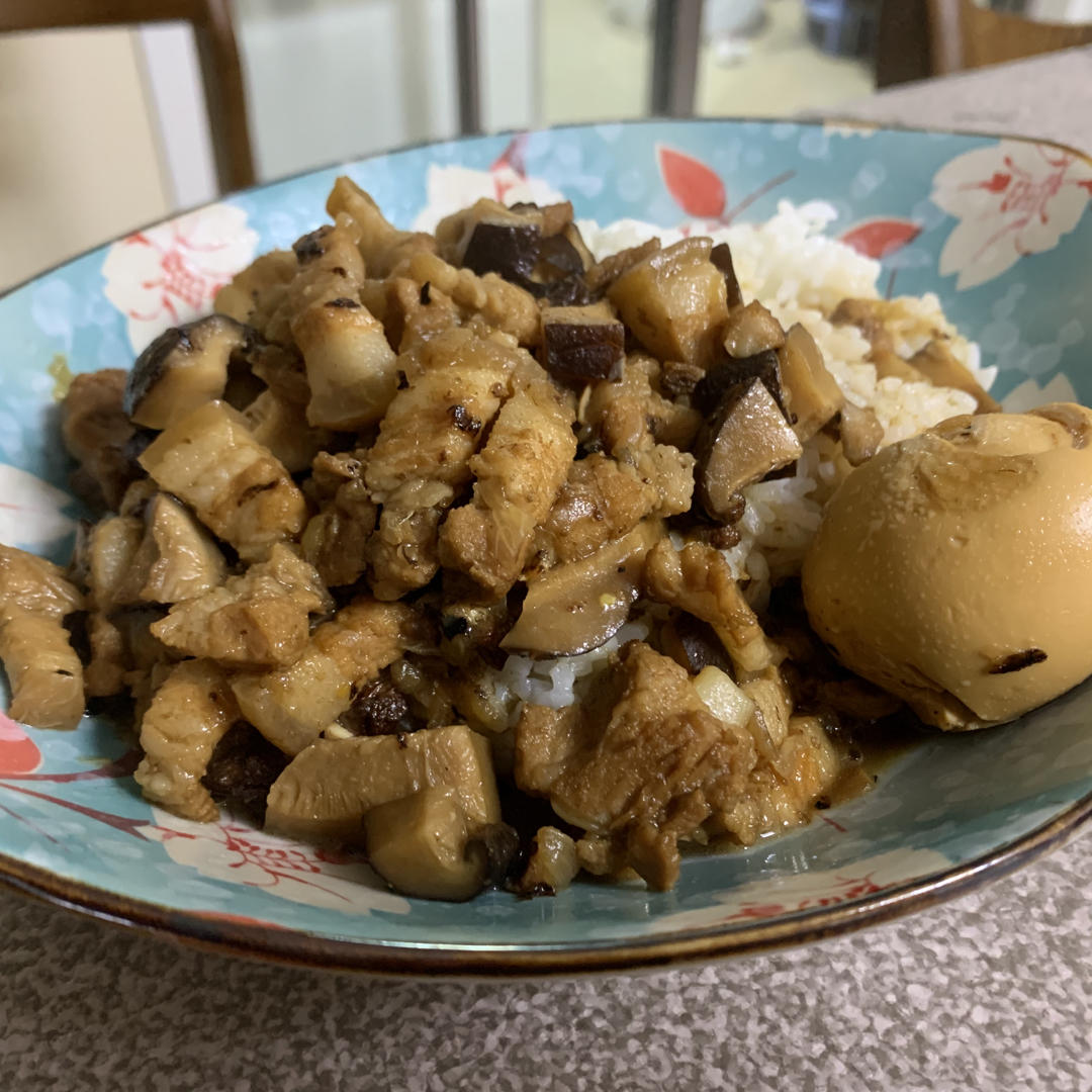 好吃到停不下来的卤肉饭