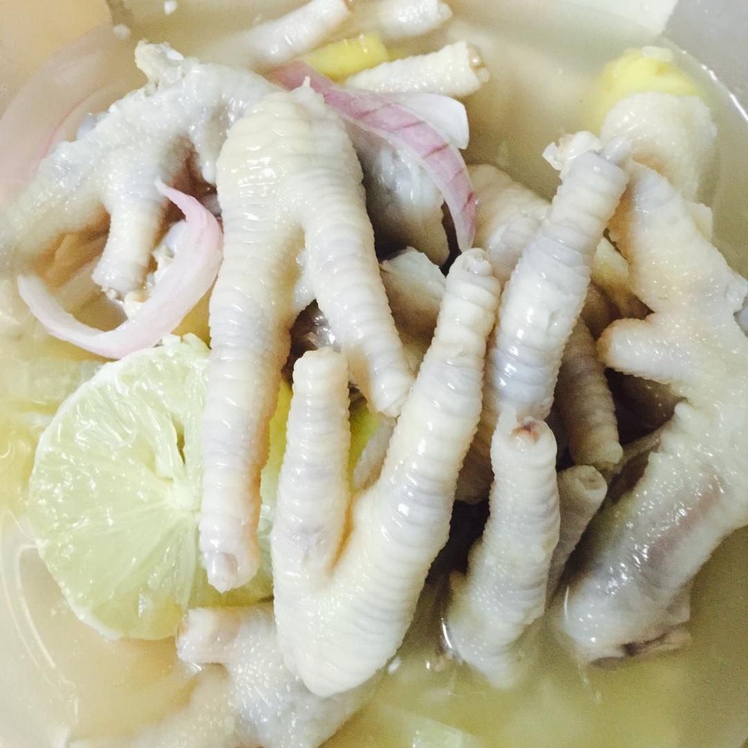 泰式凉拌无骨凤爪