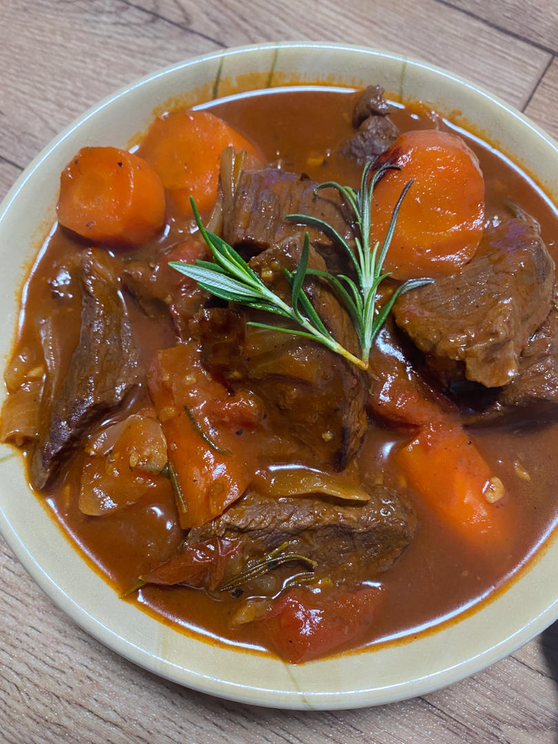 美宝10做的经典法式红酒炖牛肉
