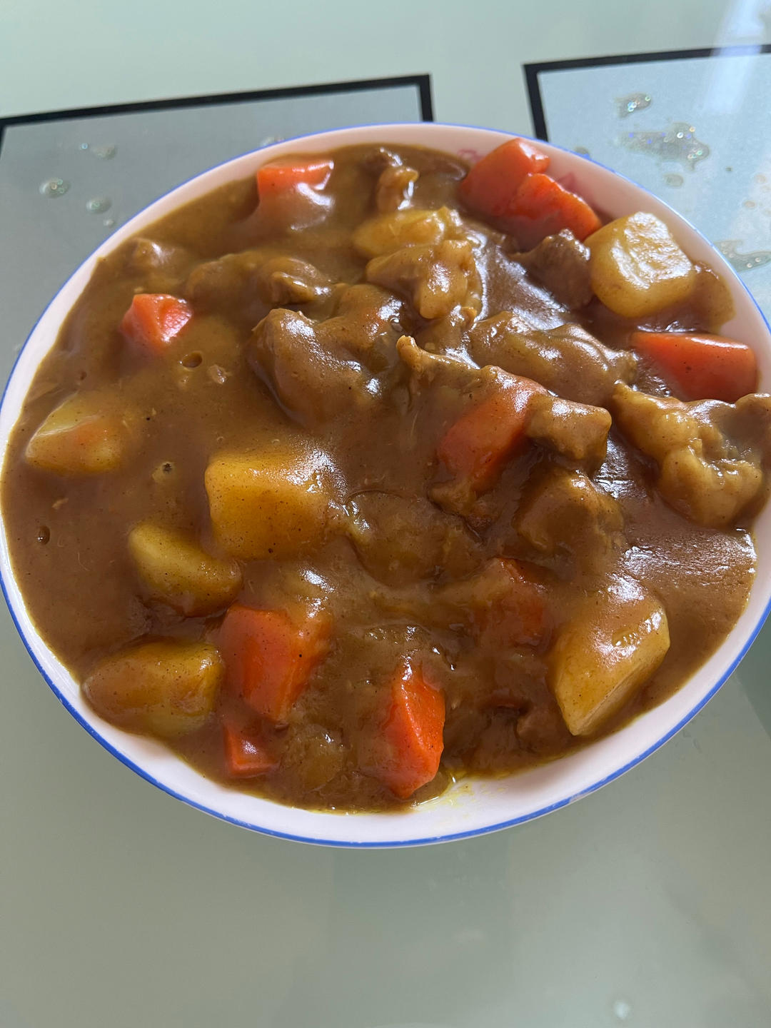 咖喱土豆炖牛腩