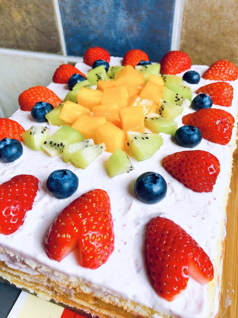 草莓奶油蛋糕（自制鲜草莓酱超级清甜）