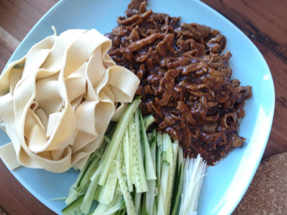 好吃到爆的京酱肉丝‼️酱汁浓郁～新手零失败