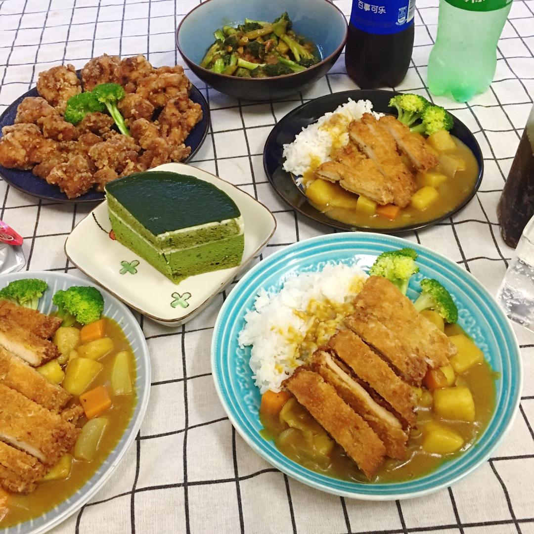 炸鸡排咖喱饭