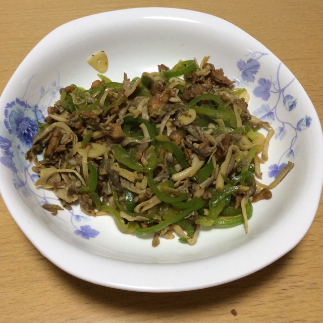 蘑菇青椒炒肉