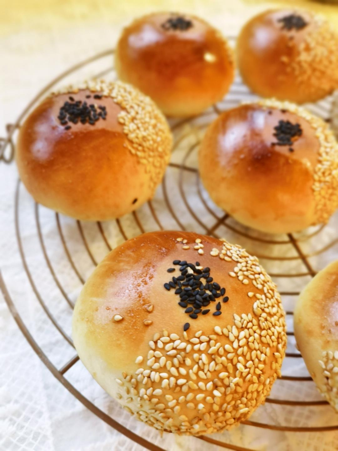 淡甜日式红豆软面包